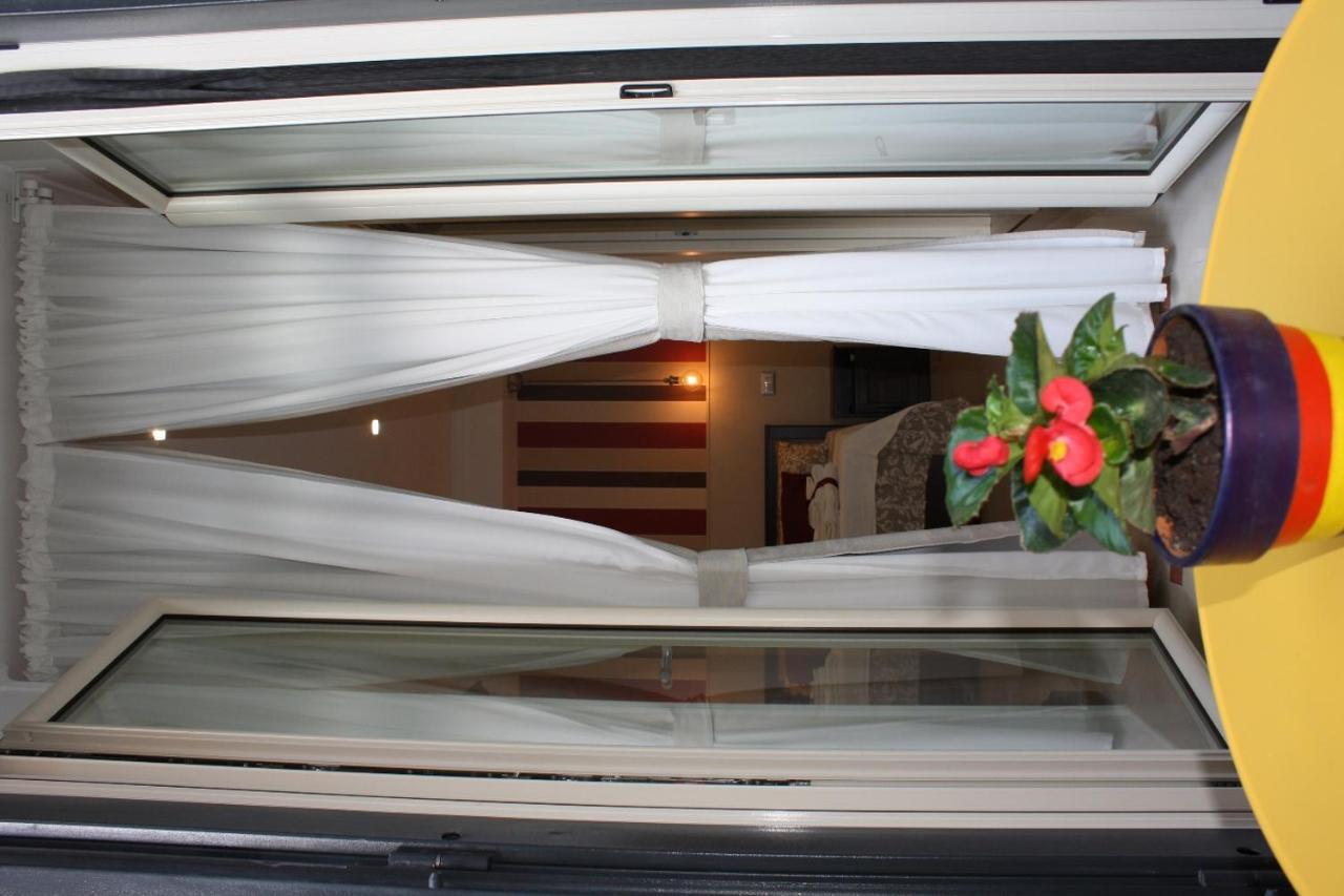 Le Stanze Di Eli E Gio Bed & Breakfast Castellammare di Stabia Eksteriør bilde